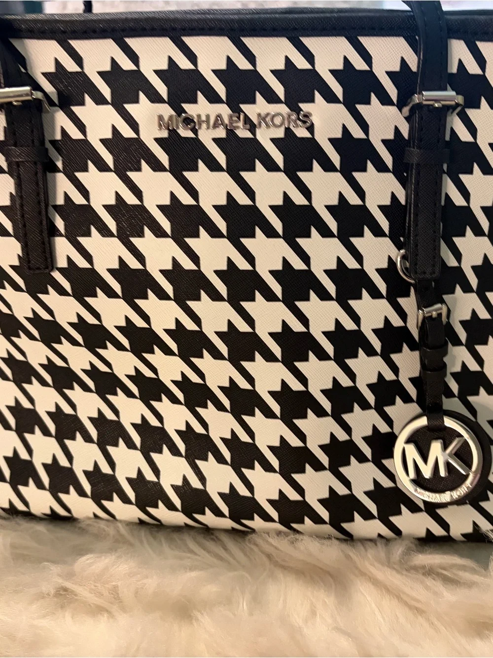 Michael Kors houndstooth Black/white Leather Tote with Interior Zip Pocket